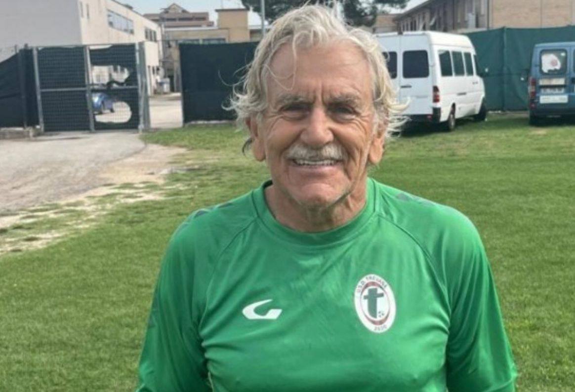 82岁前意甲门将欲复出参加业余赛+养生秘诀曝光 球迷:看谁敢射门