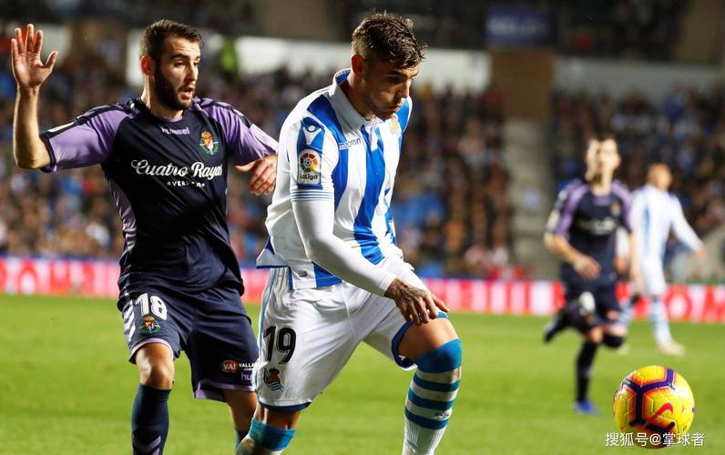 西甲夜战:皇家社会VS马洛卡,保级边缘的生死博弈