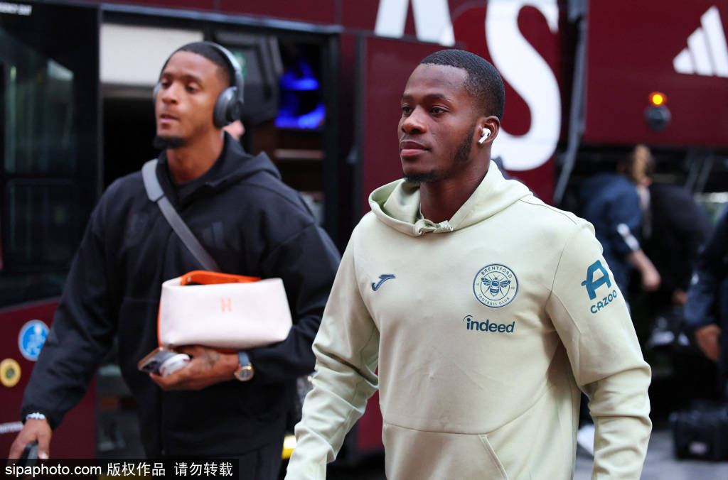 英格兰联赛杯第3轮:阿斯顿维拉点球大战2-4不敌布伦特福德
        
    英格兰联赛杯第3轮:阿斯顿维拉点球大战2-4不敌布伦特福德